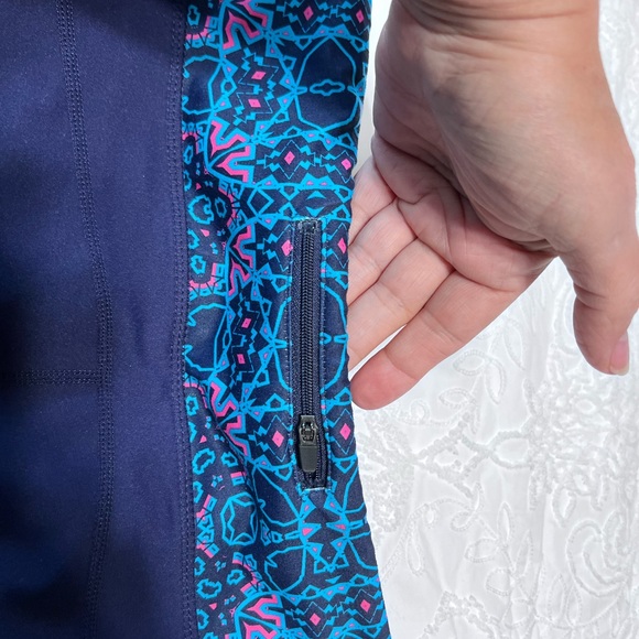 NWOT Never worn Fabletics cop legging - Picture 4 of 6